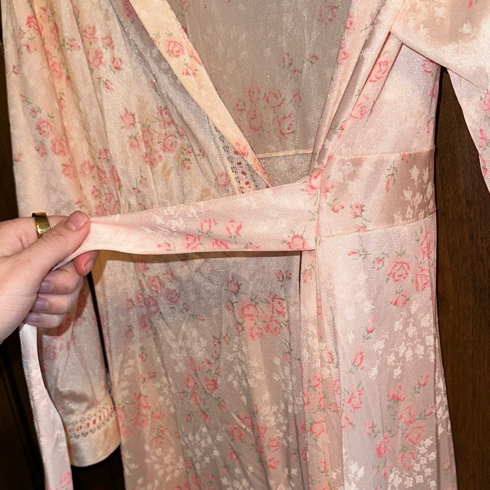 Komar Kids Pink Floral Satin Maxi Robe with Cream Accents - Picture 6 of 7